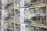 Ketegangan perdagangan AS-China mereda pengaruhi kurs yen melemah