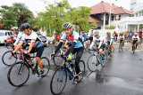 Ganjar antar rombongan pesepeda Jelajah Trans Jawa hingga ke Kendal