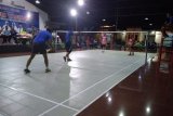 Bupati KSB kalahkan kapolres dalam eksibisi turnamen bulutangkis Danrem Cup 2019
