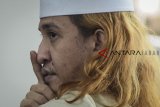 Terdakwa kasus dugaan penganiayaan terhadap remaja Bahar bin Smith menjalani sidang lanjutan di Gedung Perpustakaan dan Kearsipan Kota Bandung, Jawa Barat, Kamis (14/3/2019). Sidang lanjutan tersebut mengagendakan membacakan tanggapan tertulis dari Jaksa Penuntut umum atas eksepsi dari tim Kuasa Hukum Terdakwa. ANTARA JABAR/Raisan Al Farisi/agr.