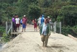 Perbaikan jembatan Kura-kura di Sigi hampir rampung