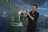 DEL PIERO PROMOSIKAN TROFI LIGA CHAMPIONS