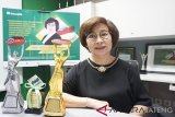 Usia Tak Hentikan Prestasi Yenny, Agen Manulife Indonesia