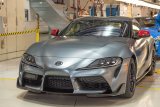 Produksi pertama Toyota Supra GR 2020 dilelang, ini harganya