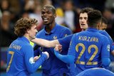 Perancis melalui gol Olivier Giroud hancurkan Islandia 4-0, Serbia imbangi Portugal 1-1