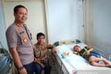 Bocah asal Nias ini diterbangkan ke Medan karena menelan uang koin