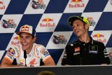 Marquez juga tak menganggap Rossi sebagai rivalnya