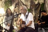 Iwan Fals, album penuh kehangatan  dan proses berkarya