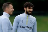 Pemain Everton  Andre Gomes terkena sanksi FA