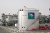 Harga minyak dunia naik setelah menteri baru Saudi berkomitmen kurangi produksi