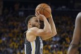 Curry siap berlaga  pada Game 3 meski jari terkilir