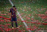 Di akhir musim Xavi Hernandes gantung sepatu