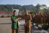 Bupati Hendrajoni raih penghargaan Bintang Sembilan Ansor Award II