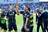 Mahrez tetap setia bersama City meski jarang diturunkan