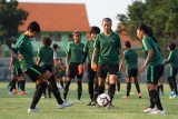 Pelatih Timnas putri akan coret lima pemain