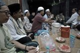 Tradisi Mangibung muslim Bali guna mengeratkan persaudaraan