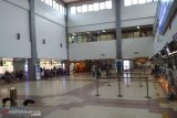 Passengers in Minangkabau International Airport has dropped from 11 thousand to 7,000 until 8,000 per day