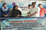 KIW berikan bantuan ke anak yatim dan masjid