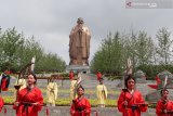 Ritual kolosal di patung Konghucu jadi perhatian dunia