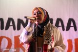 Konser kemanusiaan Melly Goeslaw di Balikpapan kumpulkan dana Rp300 juta