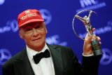 Langkah pebalap Niki Lauda dari sirkuit hingga bisnis