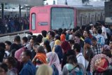 Stasiun Tanah Abang dan Palmerah kembali layani penumpang