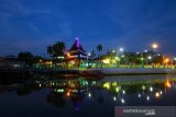 Masjid Sultan Suriansyah Banjarmasin, Kalimantan Selatan, Kamis (9/5/2019).Masjid Sultan Suriansyah merupakan masjid bersejarah dan salah satu masjid tertua di Kalsel berbahan kayu ulin yang menjadi salah satu tujuan wisata religi di Kalimantan Selatan. Foto Antaranews Kalsel/Bayu Pratama S.