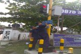 Dishub Kulon Progo memasang rambu 