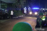 Tiba di rumah duka, Jokowi sambut jenazah Ani Yudhoyono