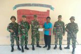 Yonif 328/DGH berikan buku bacaan kepada pengelola YPK di Keerom