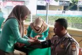 Dinkes Sinjai cek kesehatan petugas pos pengamanan Operasi Ketupat 2019