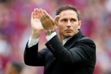 Frank Lampard setuju latih Chelsea setelah dapat jaminan Abramovic