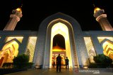 Suasana Masjid Agung Al Falah di Batulicin, Kabupaten Tanah Bumbu, Kalimantan Selatan, Jumat (28/6/2019).Kabupaten Tanah Bumbu memiliki potensi di sektor pariwisata yang dapat menarik wisatawan baik domestik maupun mancanegara.Foto Antaranews Kalsel/Bayu Pratama S.