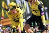Jumbo dan Teunissen kampiun team time-trial etape kedua Tour de France