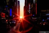 NEWYORK-MANHATTANHENGE/