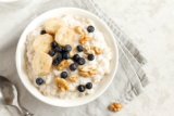 Ini resep oatmeal pisang untuk sarapan tinggi serat