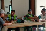 Warga desa terdampak kebocoran minyak Pertamina keluhkan gatal dan batuk