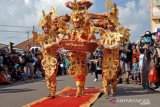 Ribuan pengunjung sangat antusias saksikan Fashion Carnaval TCOF
