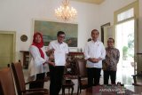 Penyerahan keppres amnesti Baiq Nuril disaksikan langsung Presiden Jokowi