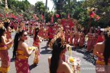 Kemeriahan penyambutan Presiden Jokowi dan Megawati di Bali