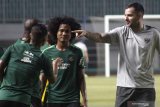 Panggil ke timnas senior, Simon ingin Bagus Kahfi lebih berkembang