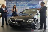 BMW tawarkan beli mobil 1 dapat 2