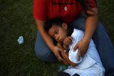 Cerita sang ibu kepada Gubernur Texas, bayi 17 bulan korban penembakan masih 'lincah'