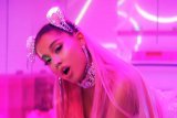 Ariana Grande menuntut Forever 21 karena kemiripan iklan