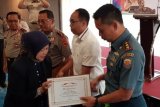Danlanal Palembang raih penghargaan  Kementerian Kelautan dan Perikanan