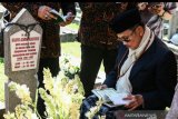 Warga Bugis perantauan di Lampung Timur kehilangan Habibie