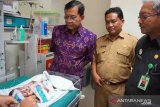Bayi dengan banyak kelainan lahir di Buleleng, para dokter spesialis terus berkonsultasi