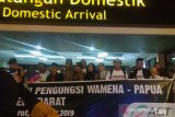 132 perantau  Sumbar dari Wamena difasilitasi ACT mendarat di BIM