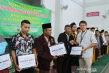 PLTU Batang salurkan seribuan buku ramah anak pada perpusdes