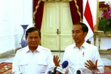 Jokowi and Prabowo mull over Gerindra joining government coalition